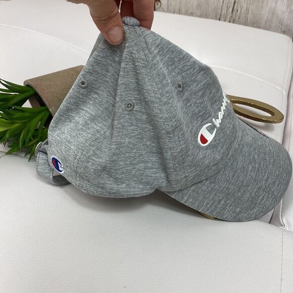 Champion Adjustable Relaxed Fit Hat NWT - Picture 4 of 6
